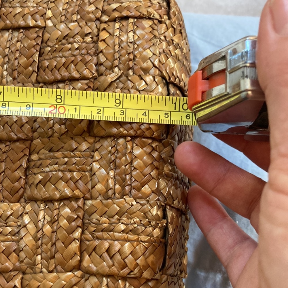 Straw Handbag - Picture 5 of 9